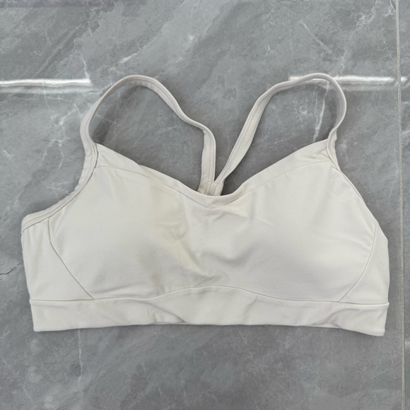 Women’s Athleta Vital Sports Bra Low Impact Workout Removable Pads Size Medium - Picture 3 of 13